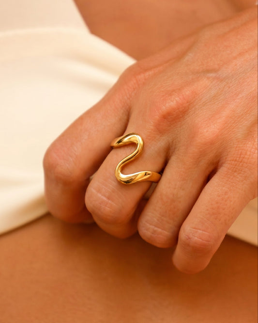 ELARA RING