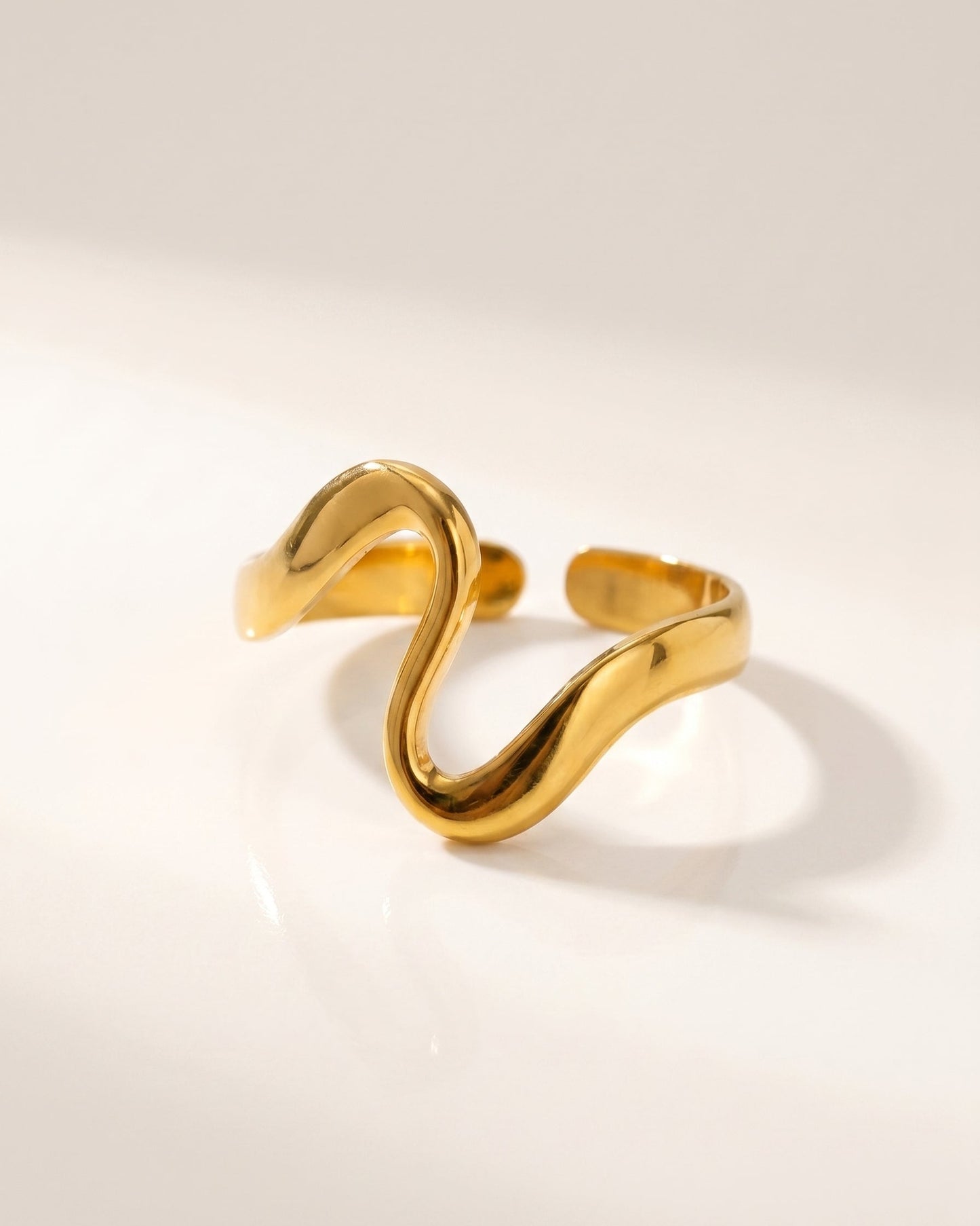 ELARA RING